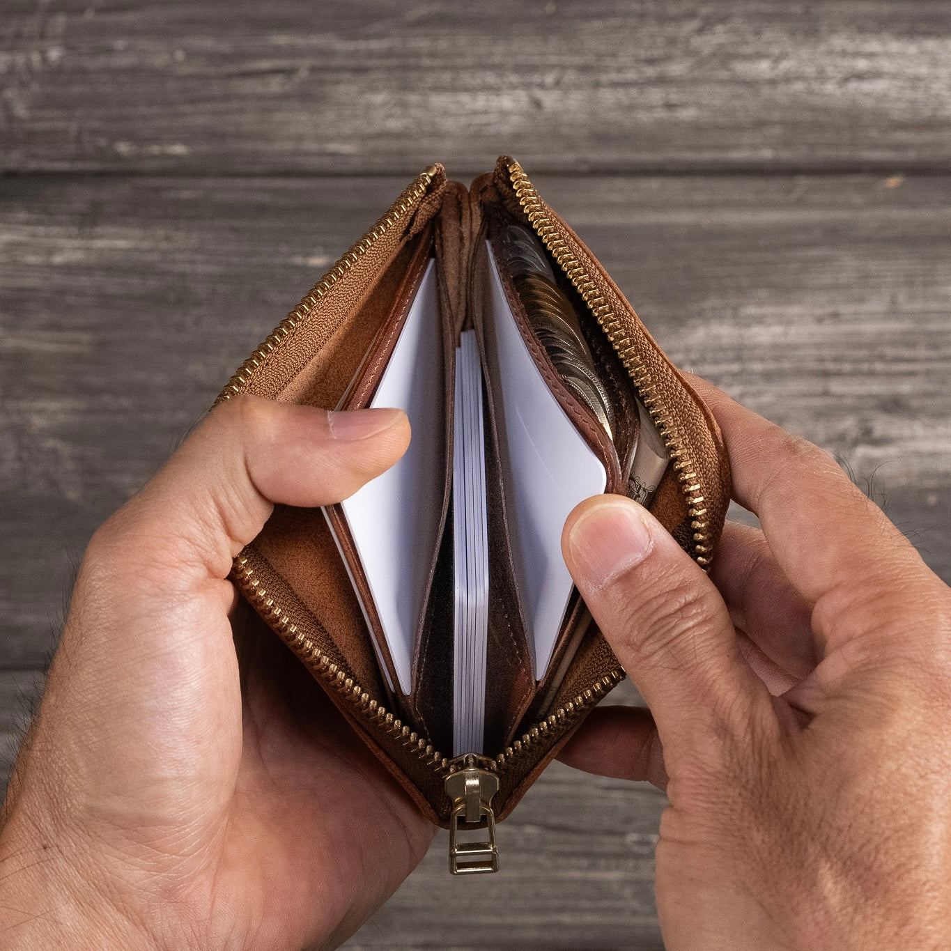 Detachable wallet