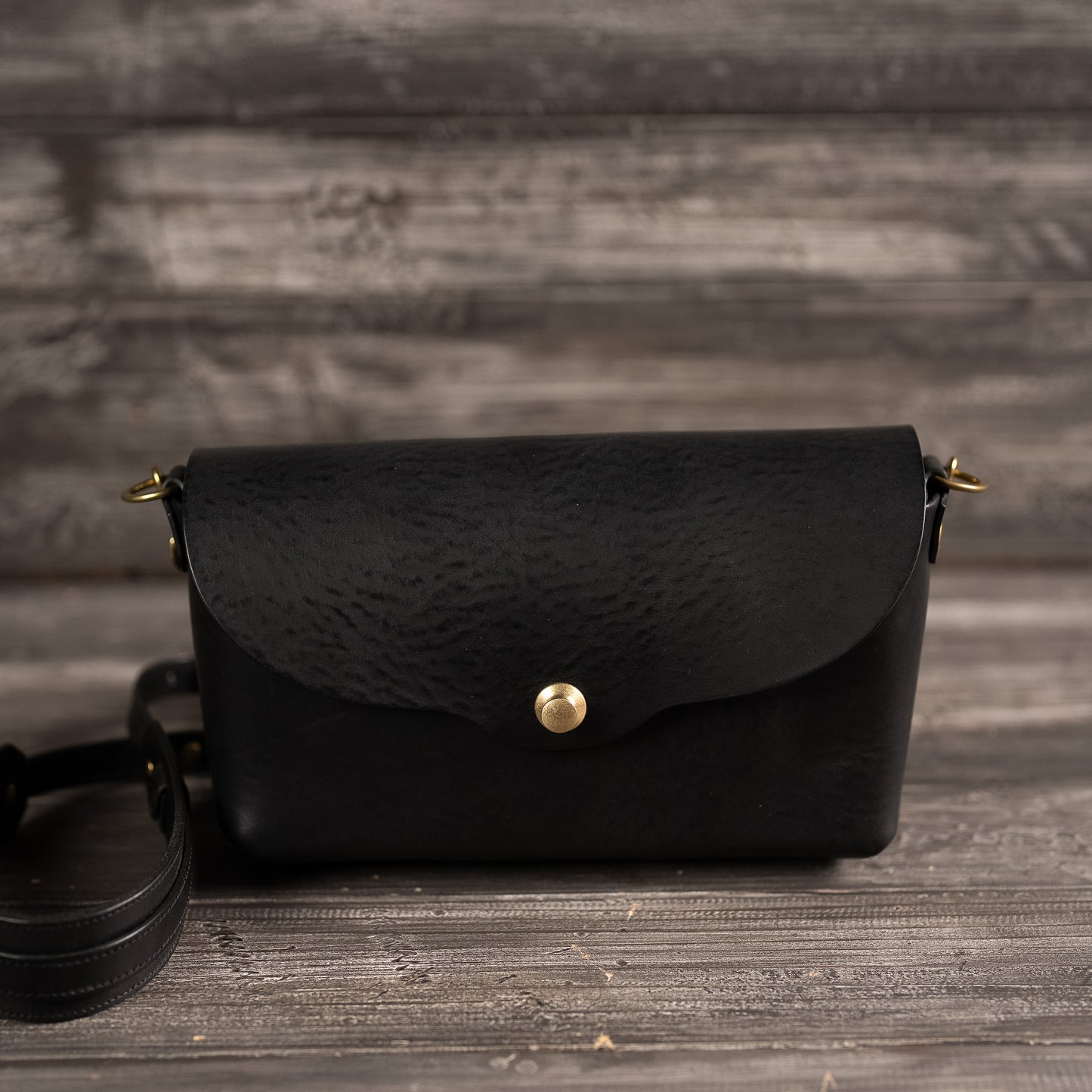 German hook pouch large