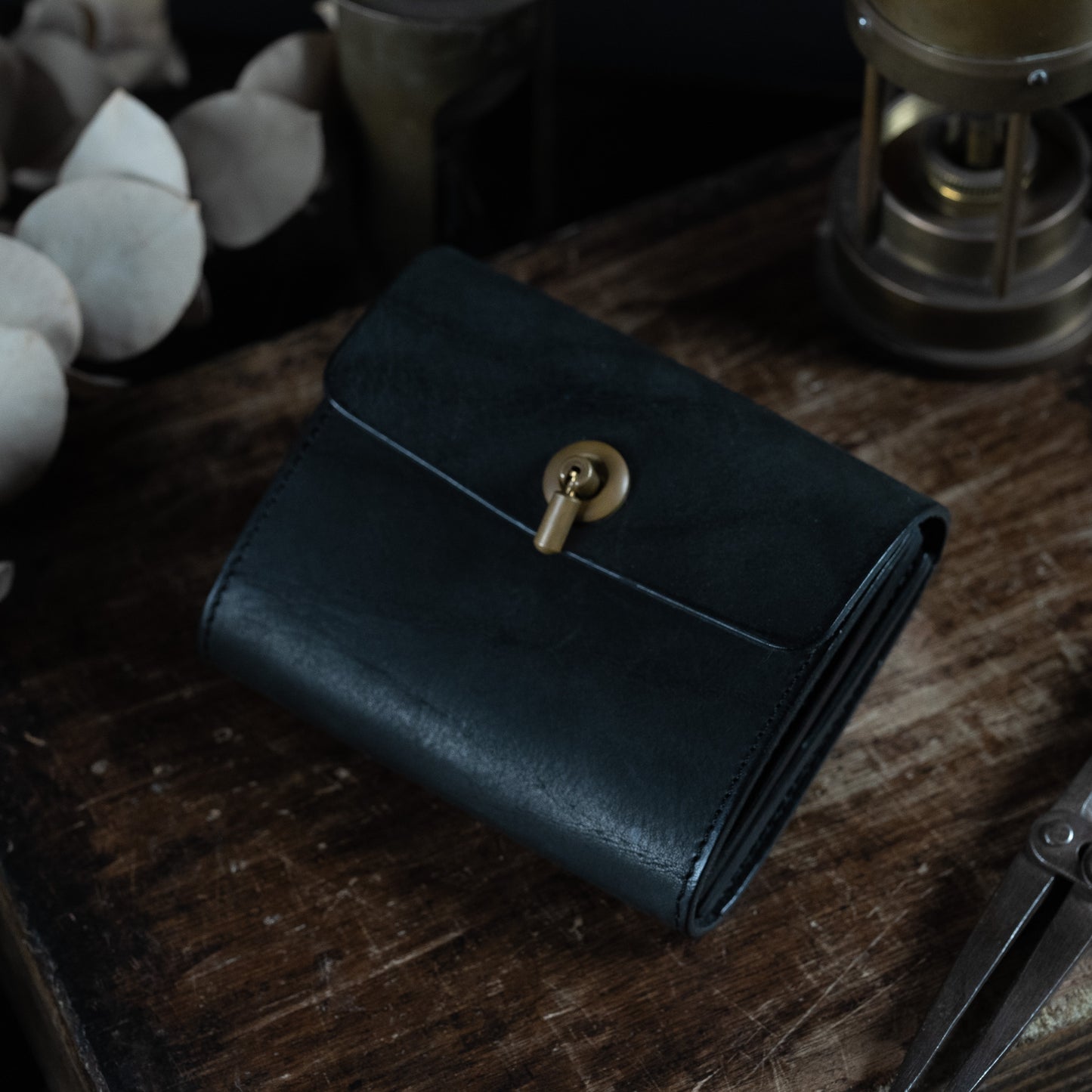 Knocker【eyelet wallet】