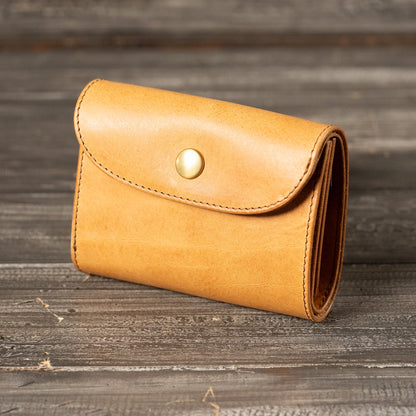 Dreifach gefaltete Brieftasche