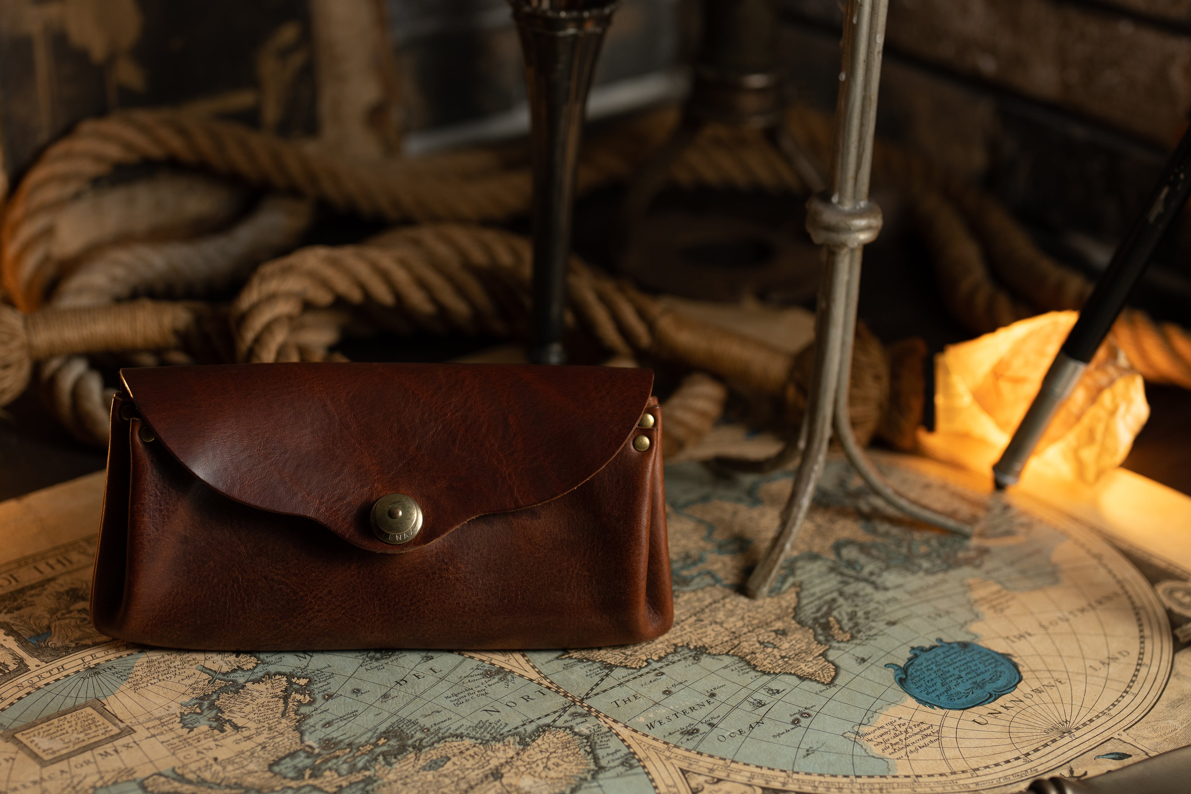 anshare  Online shop for leather wallets, accessories, brass, etc. by