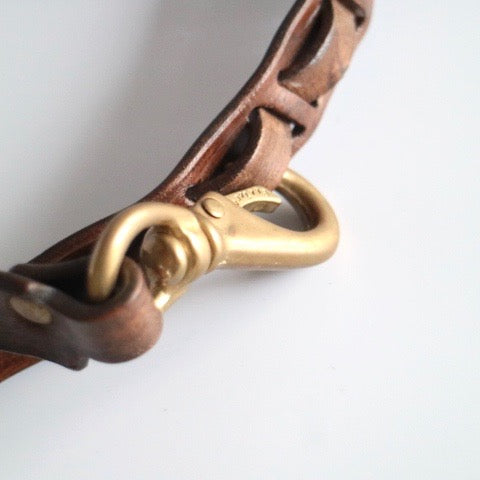 Hand-dyed hook belt